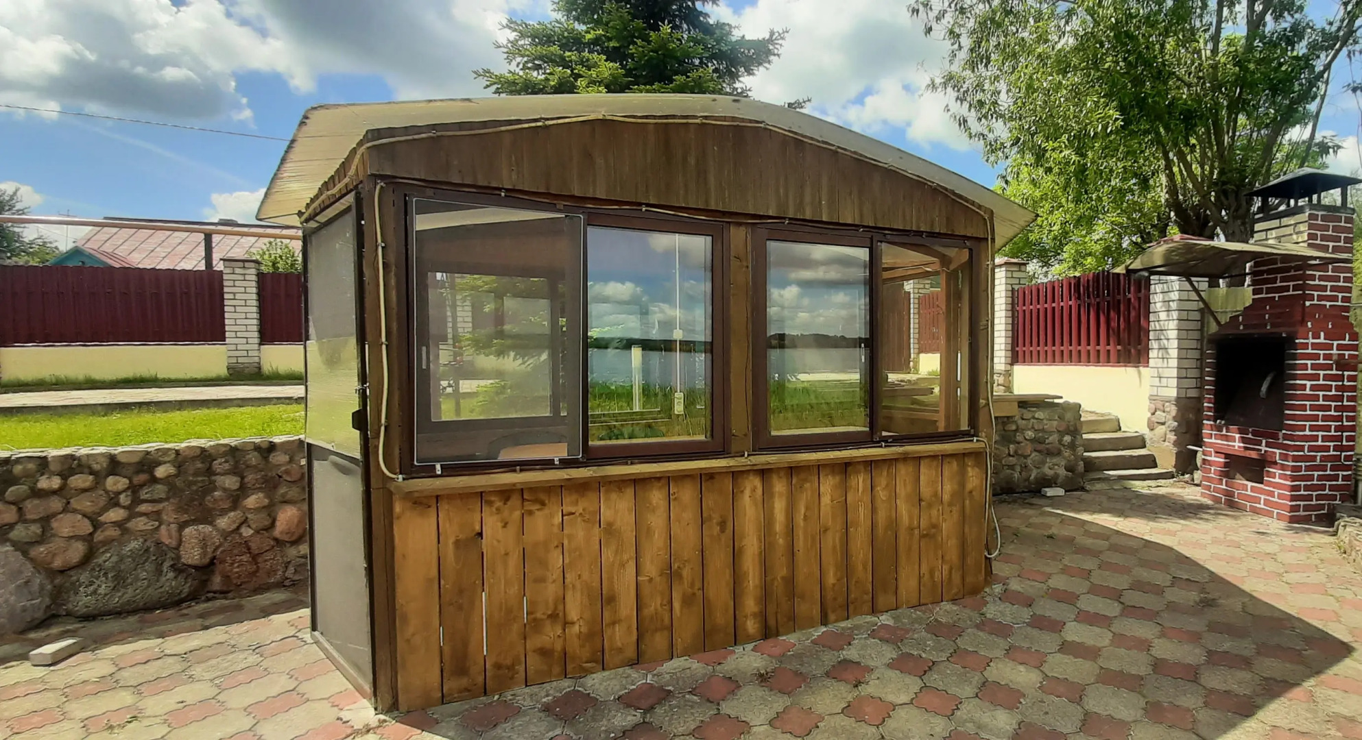 Вилла Домик у озера Свирь