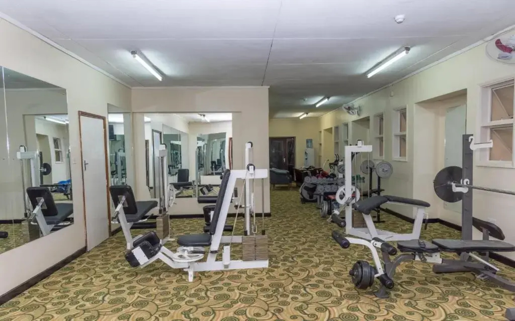 Отель Sunbird Mzuzu