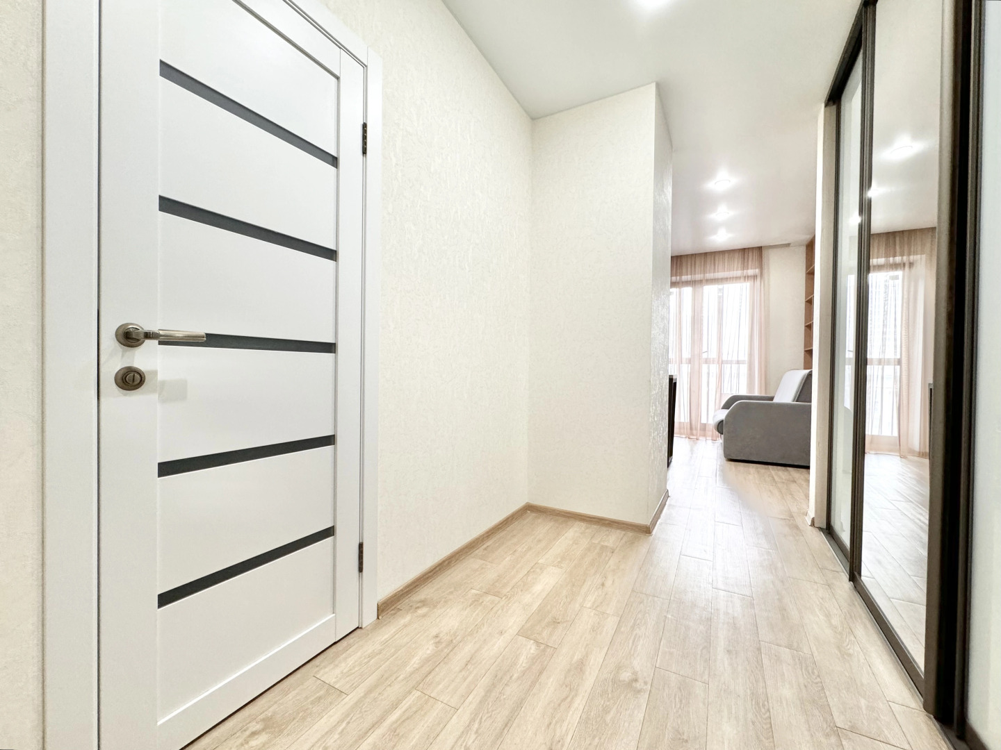 Квартира  Hugge Place в самом центре Объект №24