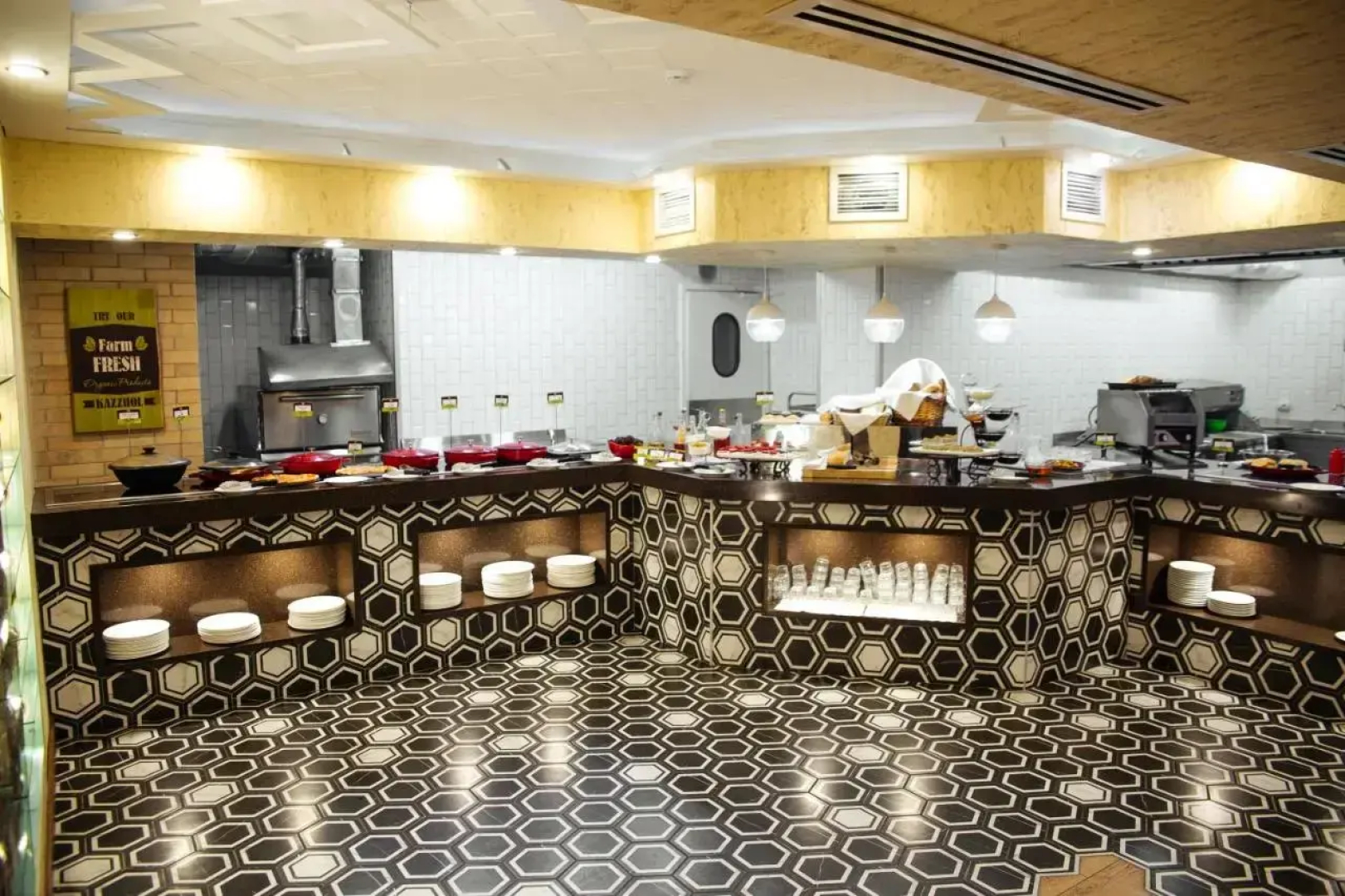 Отель Казжол