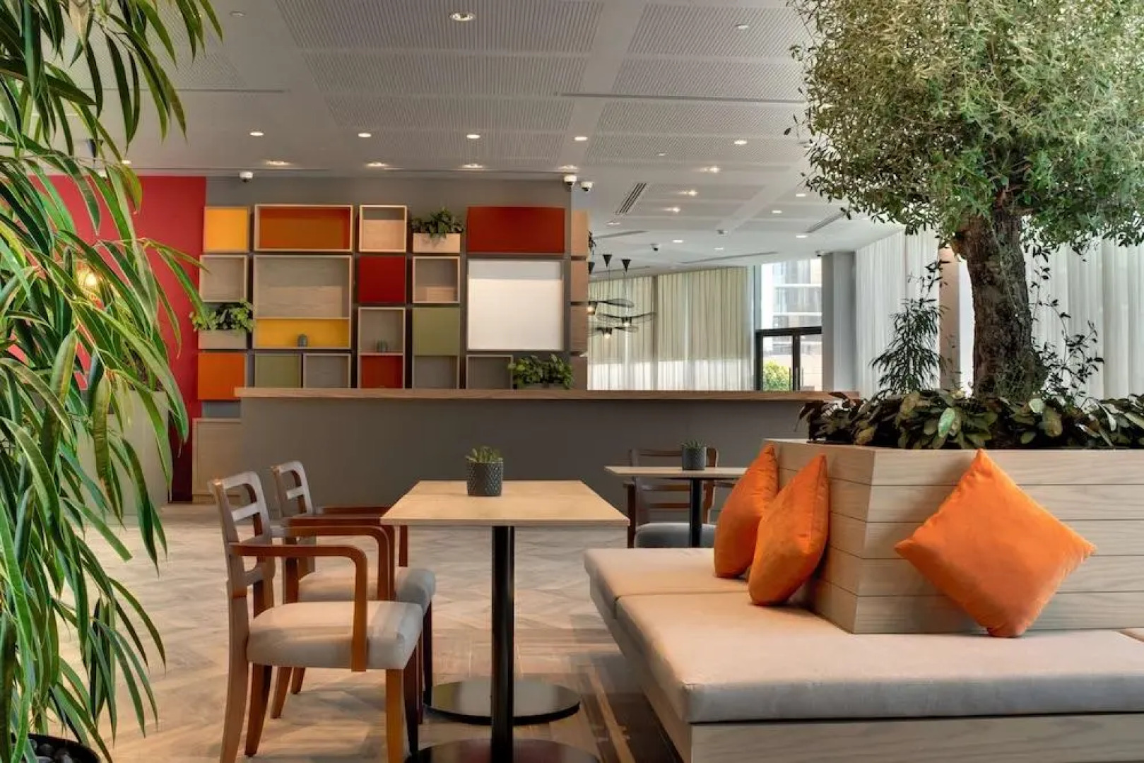 Отель IntercityHotel Dubai Jaddaf Waterfront