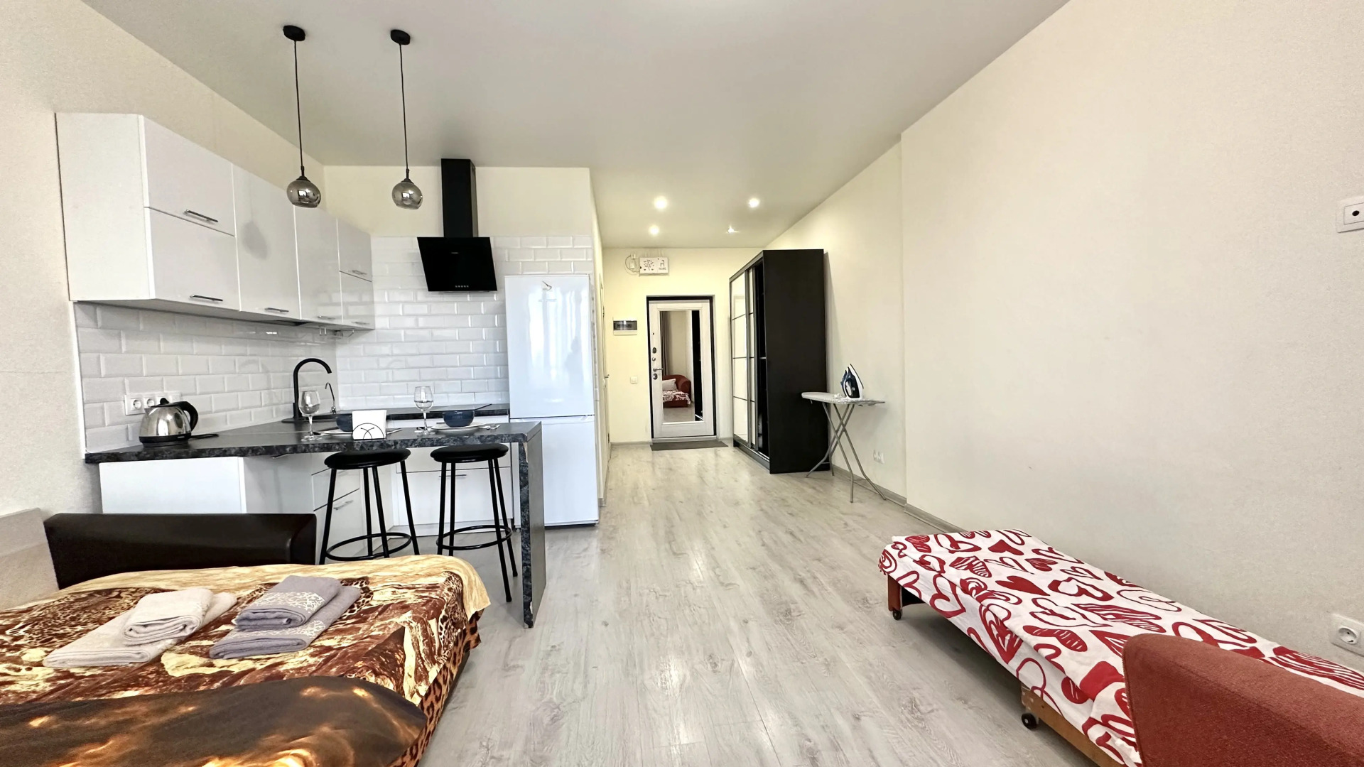 Апартаменты Истоман Большая студия 35 м2