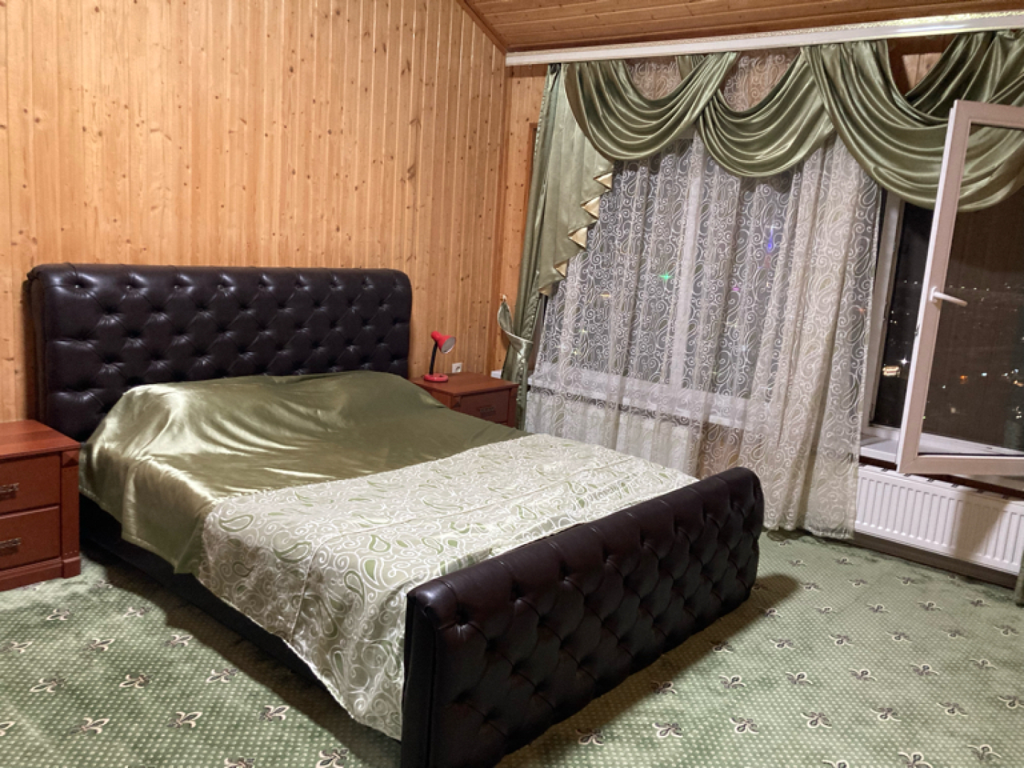 Частный дом у Подножья Горы Тарки