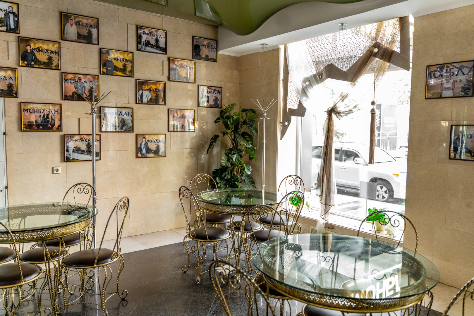 Отель Монблан