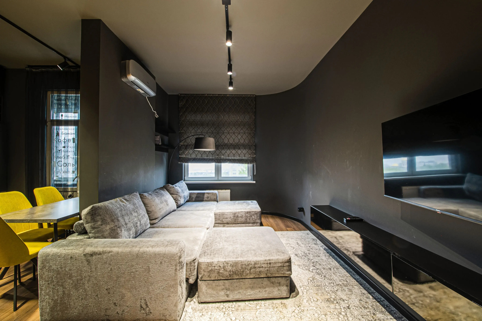 Апартаменты евротрёхкомнатные Stepanenkov в стиле лофт на Горького 24