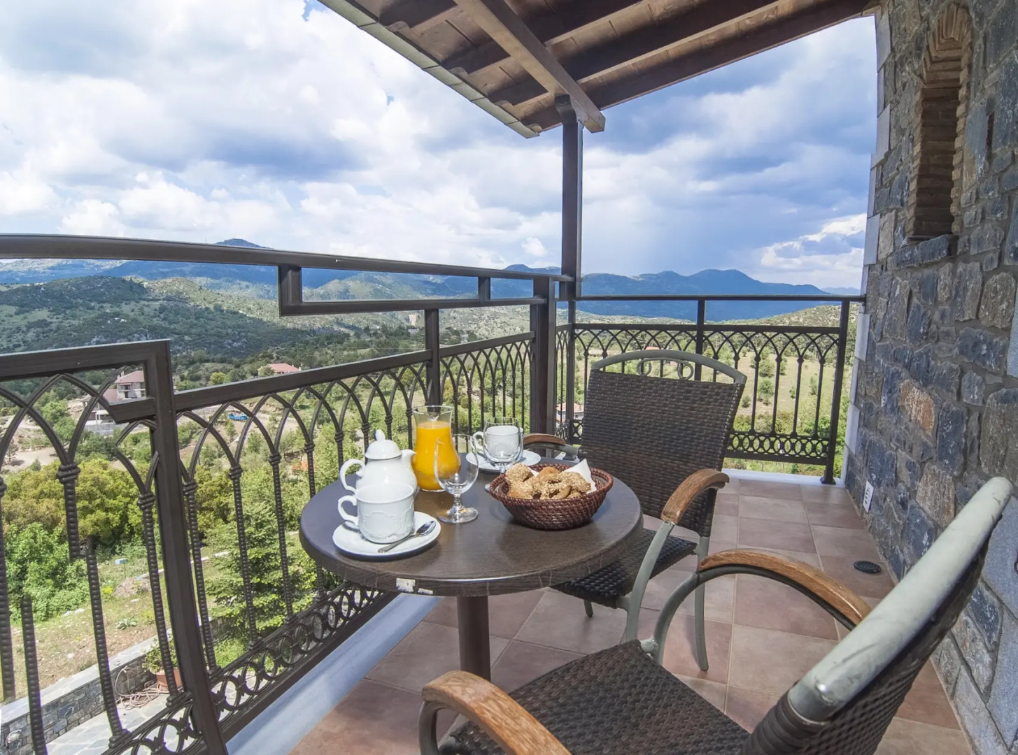 Гостевой дом Aiora Suites