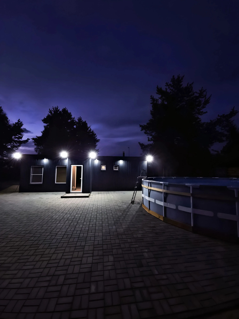 Частный дом с Бассейном и Мангальной Зоной