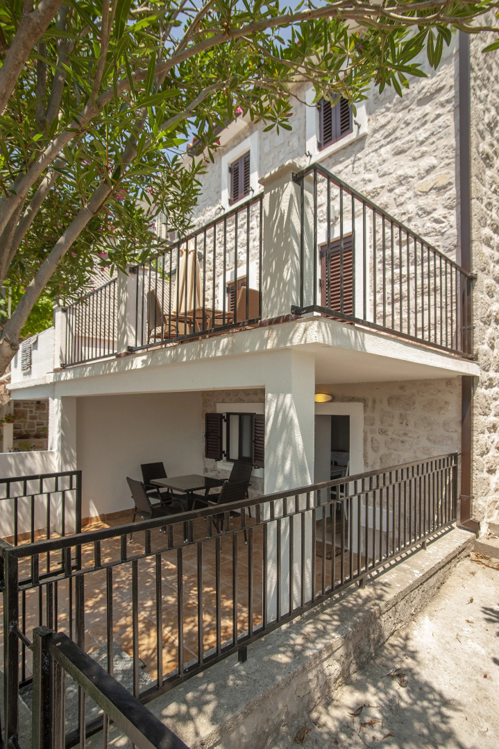 House Flip Rezevici Villa