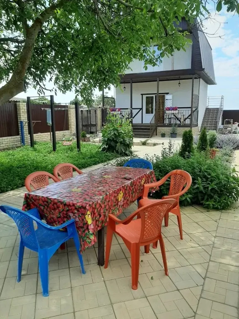 Solnechny Guest House