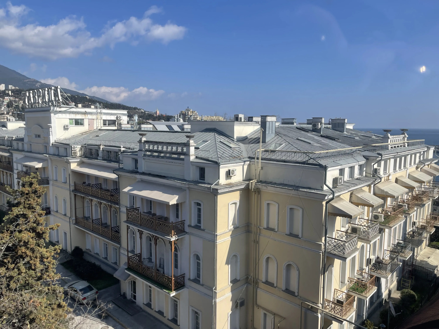 Апартаменты Люкс шоколад в Тавриде на набережной Ялты