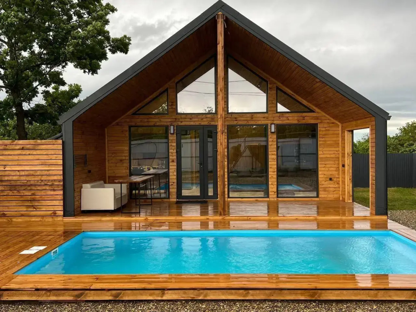 Частный дом Barn-House у леса с бассейном и банным чаном