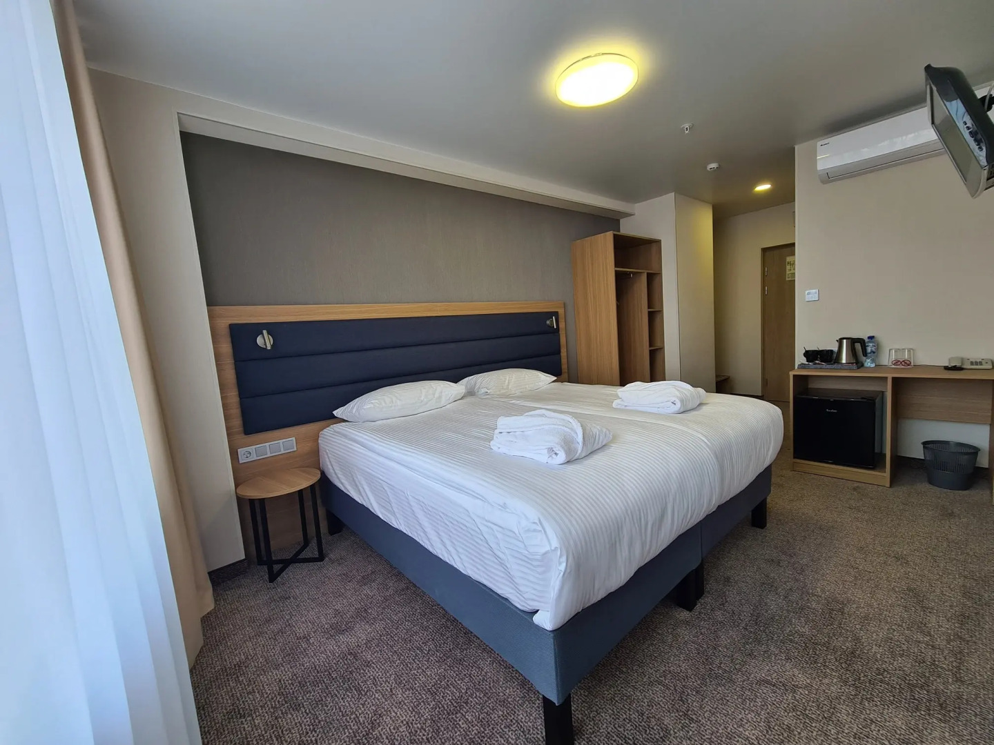 AMAKS Конгресс-отель