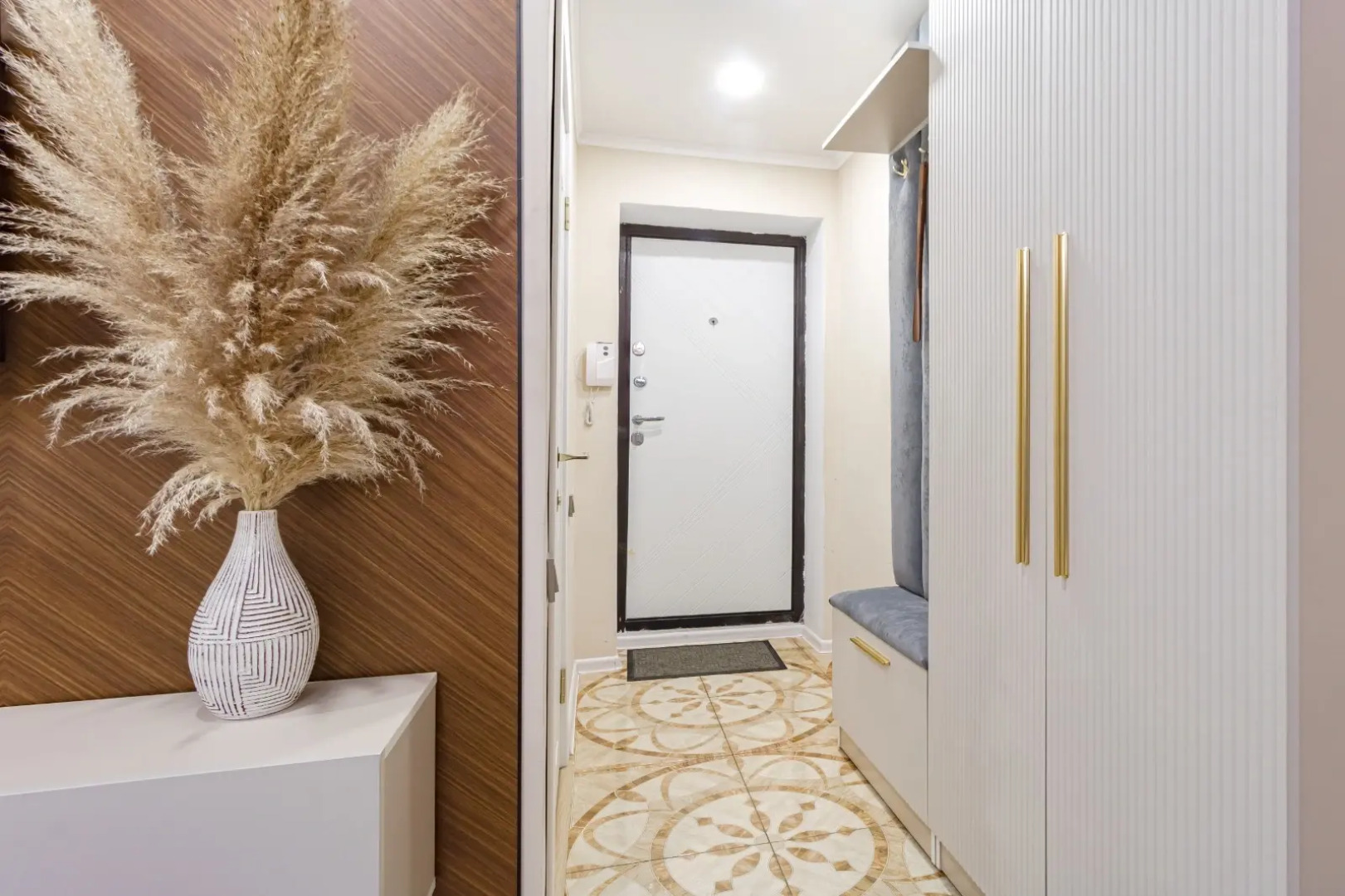 Квартира двухкомнатная современным ремонтом