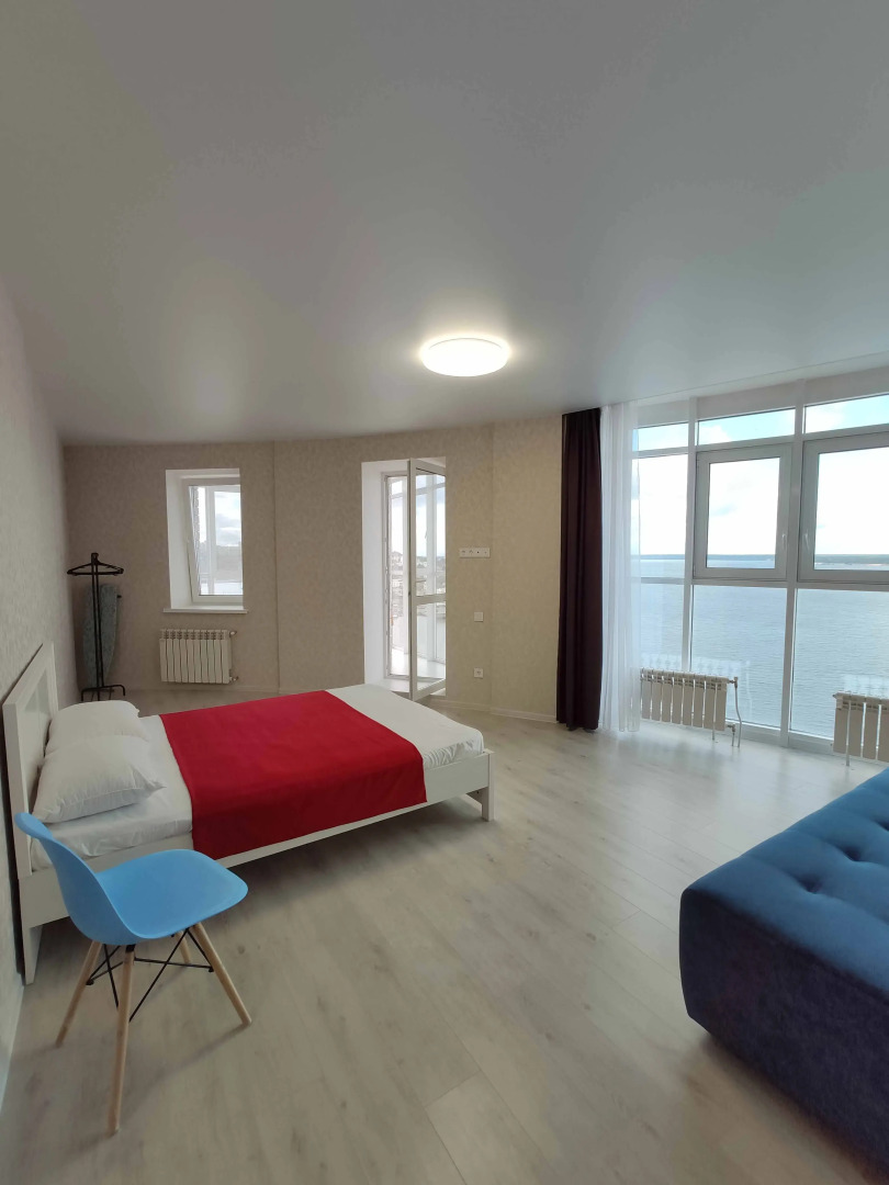 Квартира 2-Комн.на Набережной в Центре Города