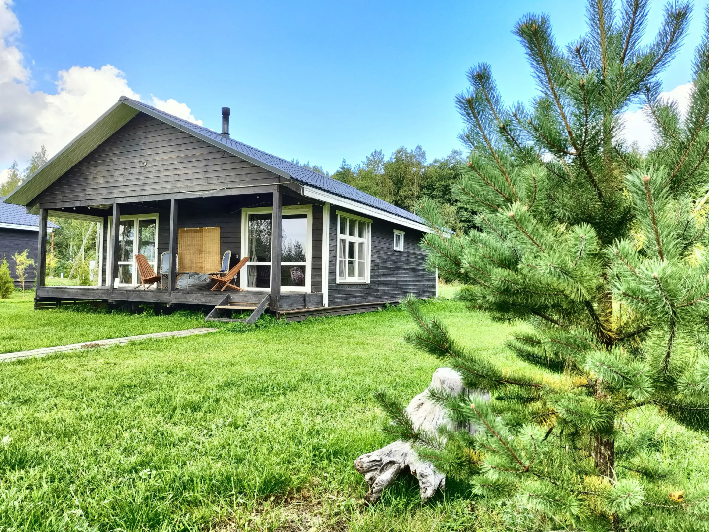 Шале с видом на сад