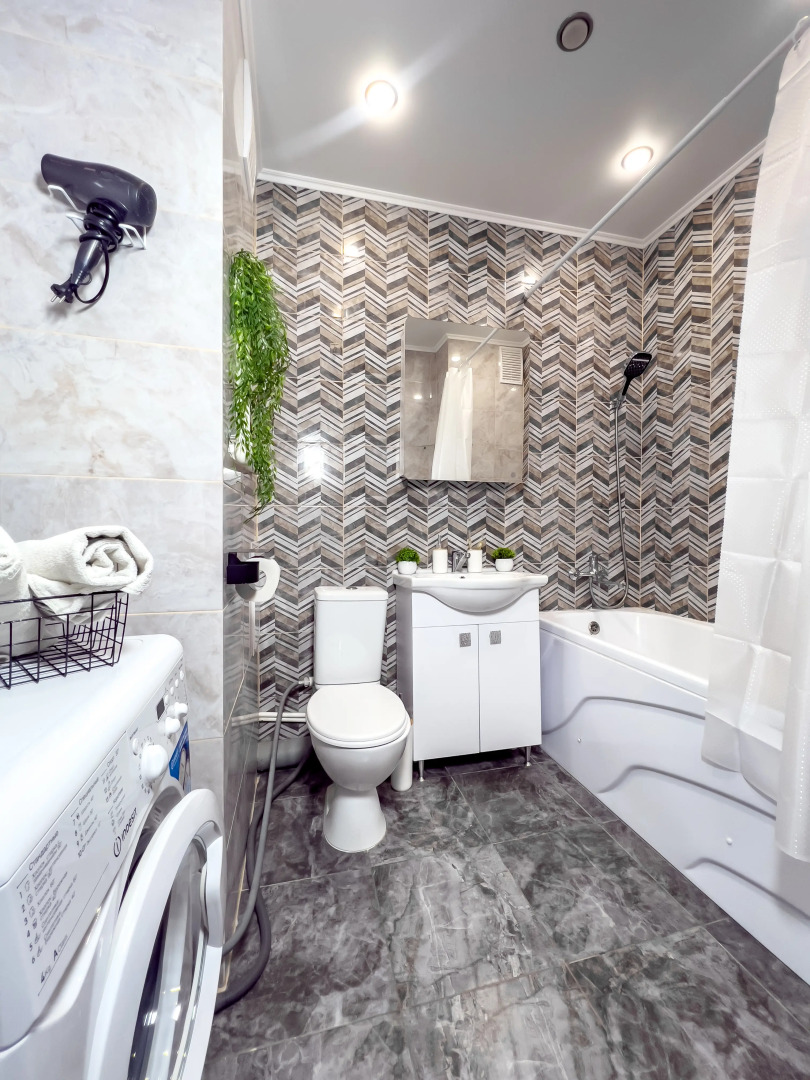 Апартаменты еЖИВИка Автомобилистов 13