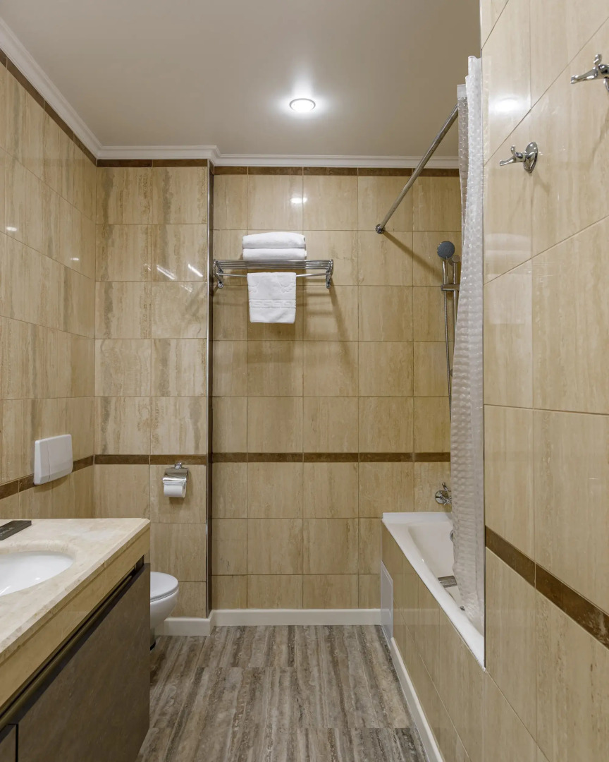 Отель Луна и лотос