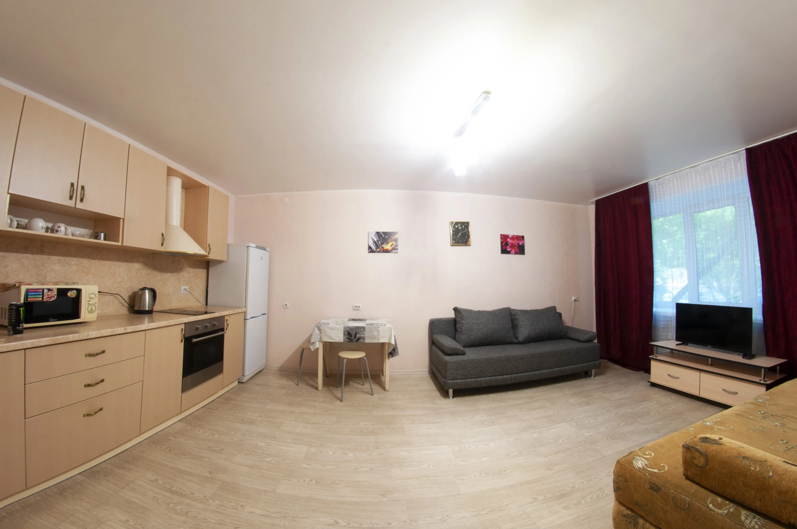 Апартаменты на Заводской 1