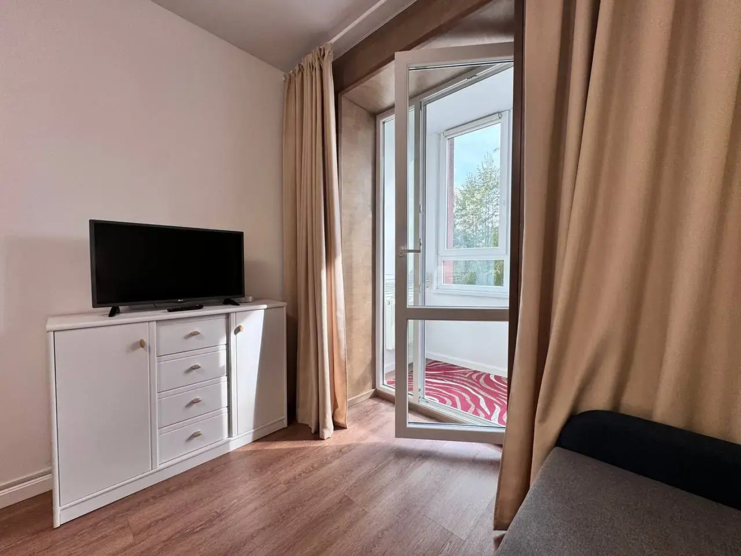 Апартаменты 39квартир с детской кроваткой