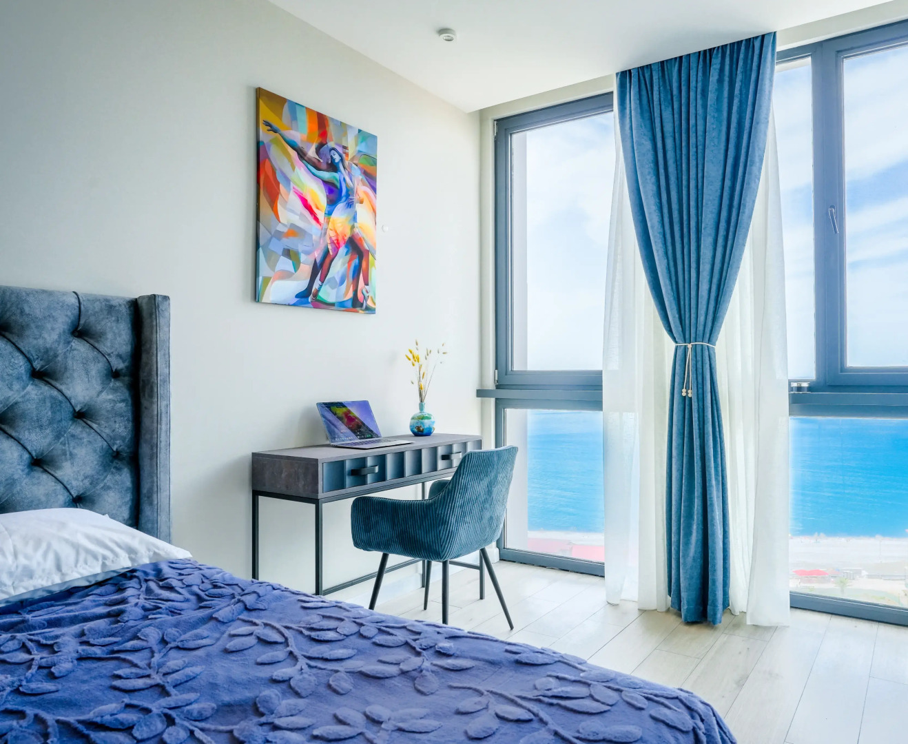 Апарт-отель Next White RightApart