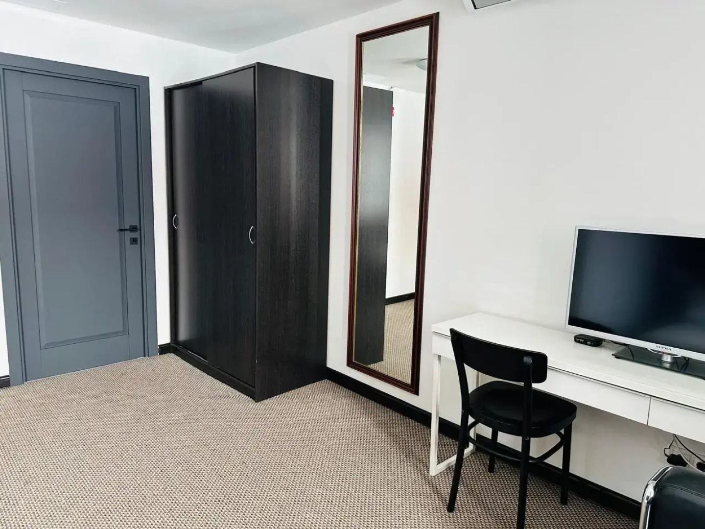 Отель Авиатор