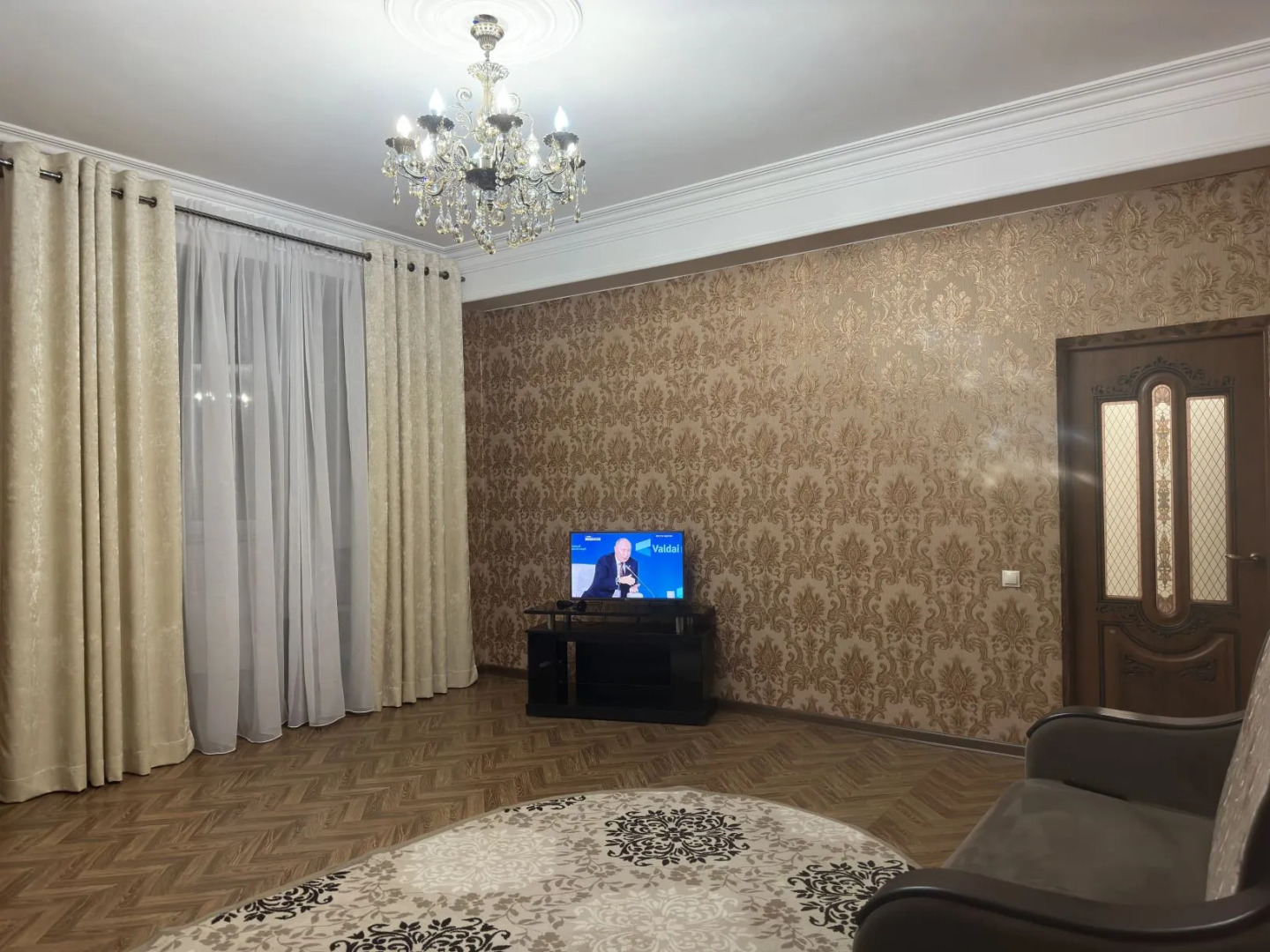 Квартира на проспекте Петра I 121