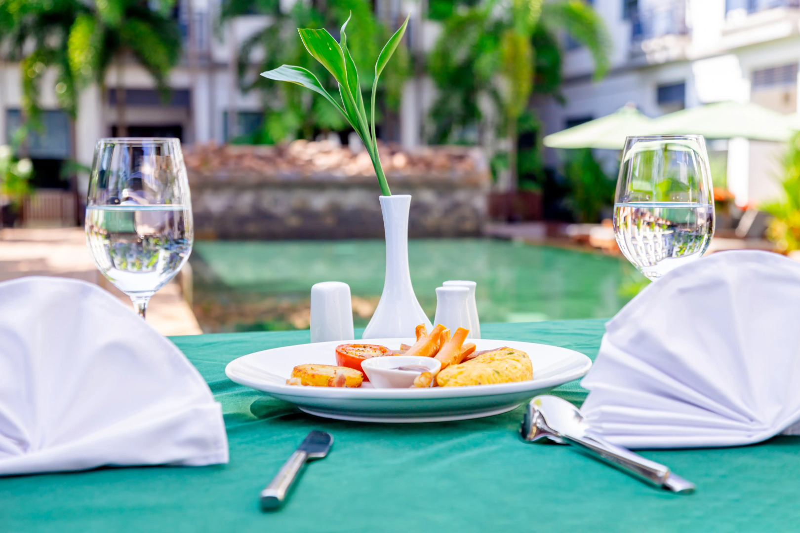 Отель Green Amazon Residence