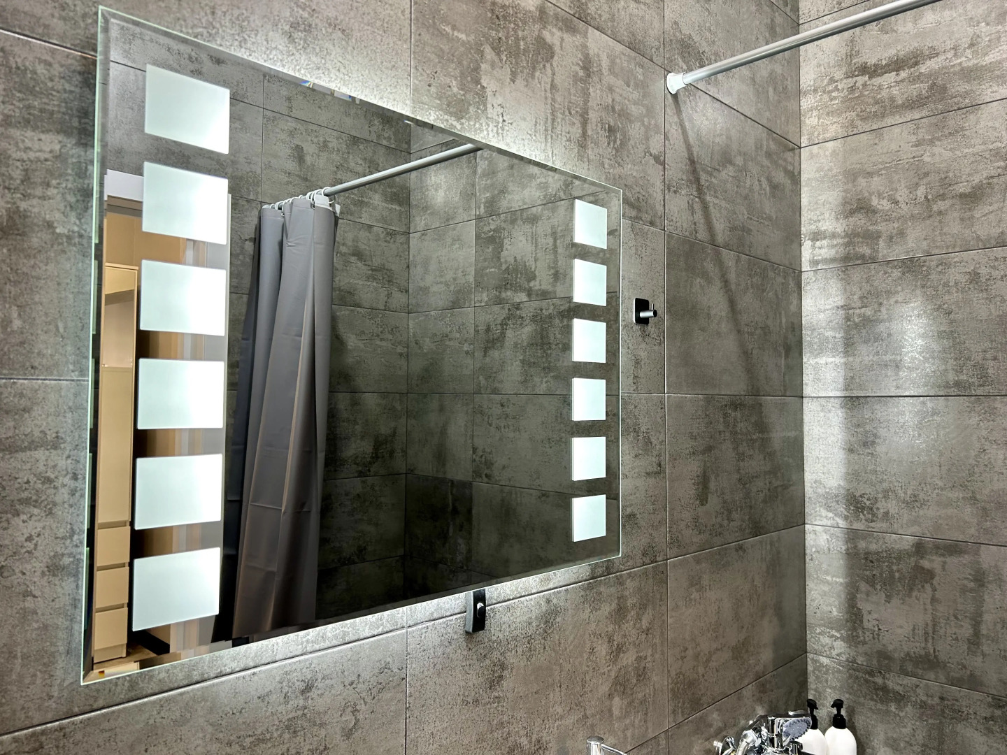 Апартаменты FSF Премиальная Студия с Дистанционным Заселением