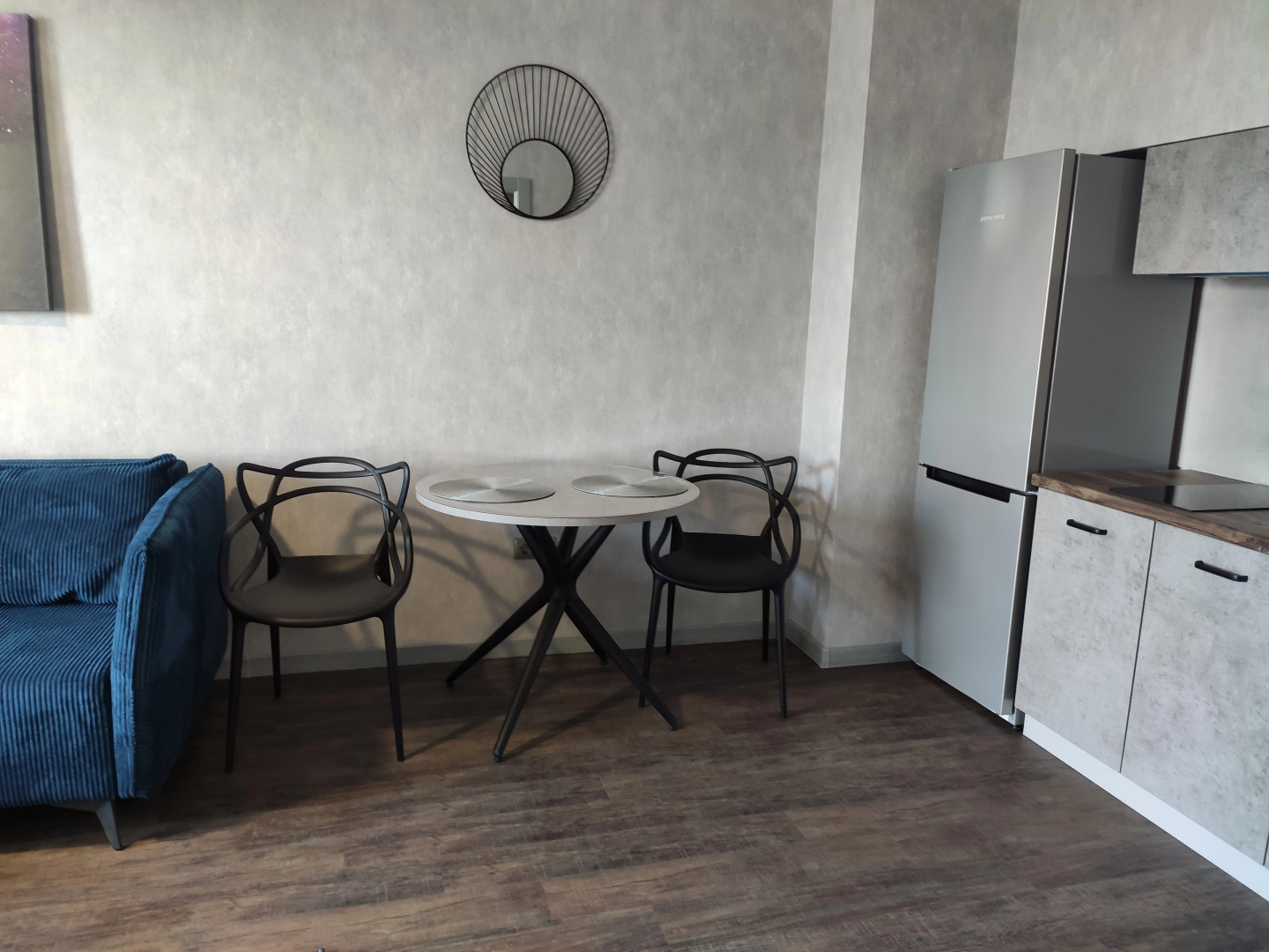 Апартаменты  Двухкомнатные апартаменты евростандарта с закрытой территорией