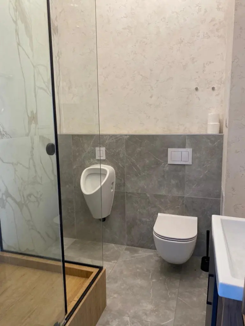 Апартаменты 1503 Верхнеторговая площадь 4