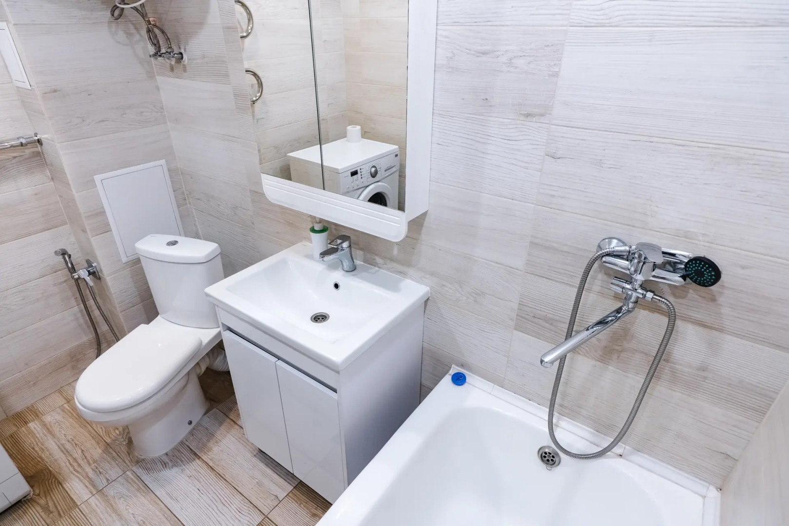 Квартира Тополиная 82