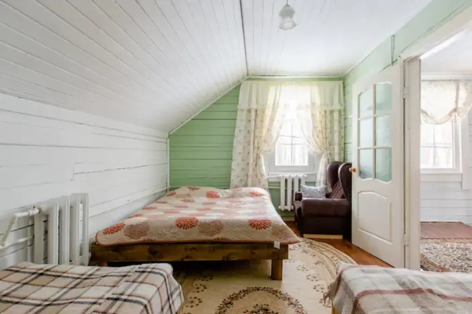 Гостевой дом PARIS