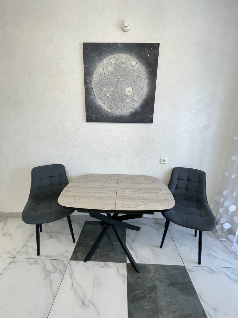 Квартира Отличная квартира в самом центре микрорайона Взлетка