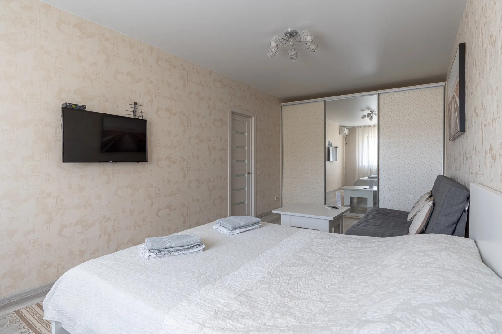 Апартаменты Мэйтс на Галактионова 3 Б 1