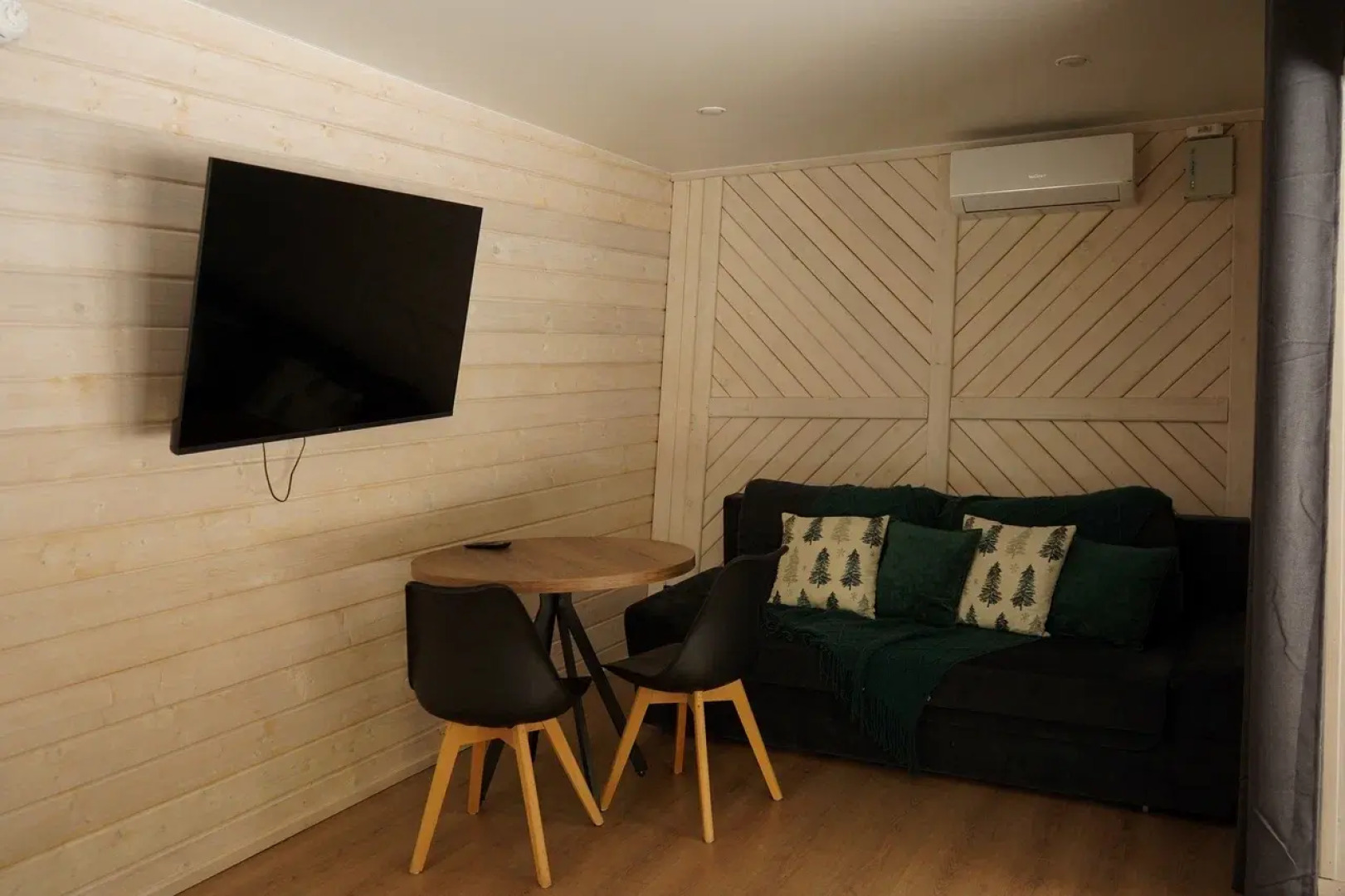 Глэмпинг Хвоя