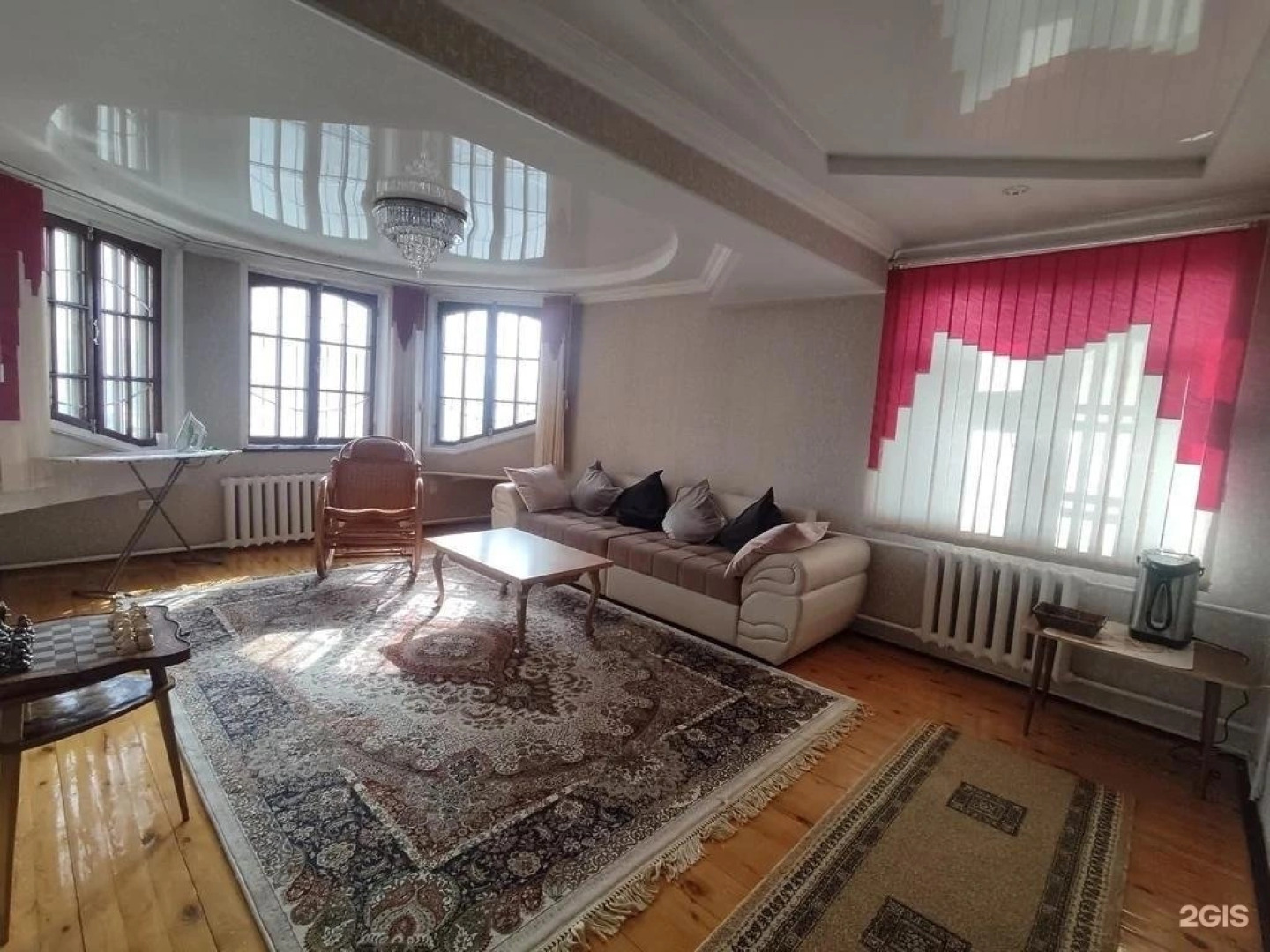 Хостел Uyut house Osh