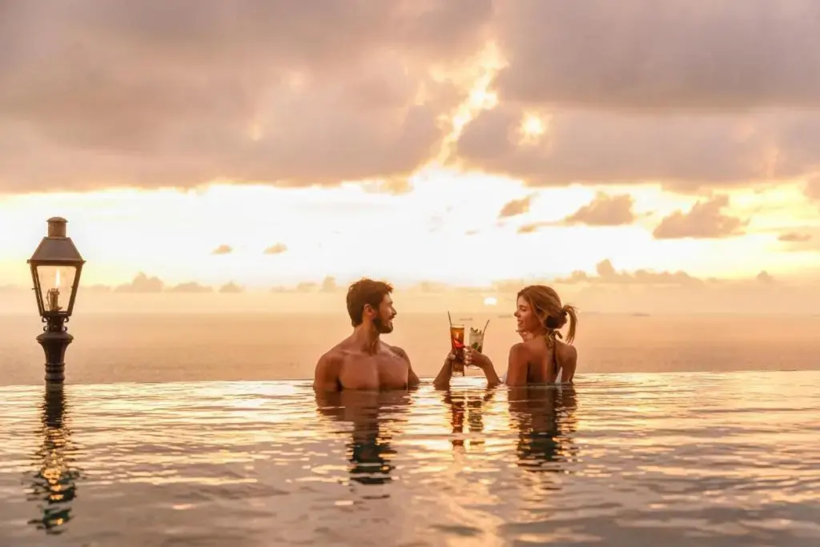 Отель Granbell Hotel Colombo