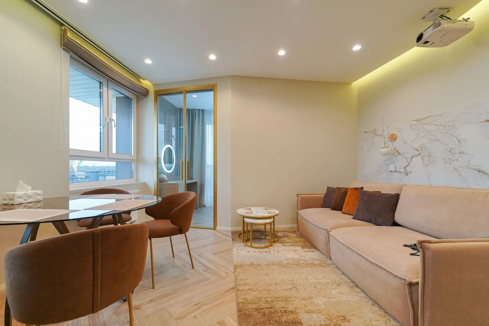 Квартира стильная двухкомнатная VIP на берегу реки