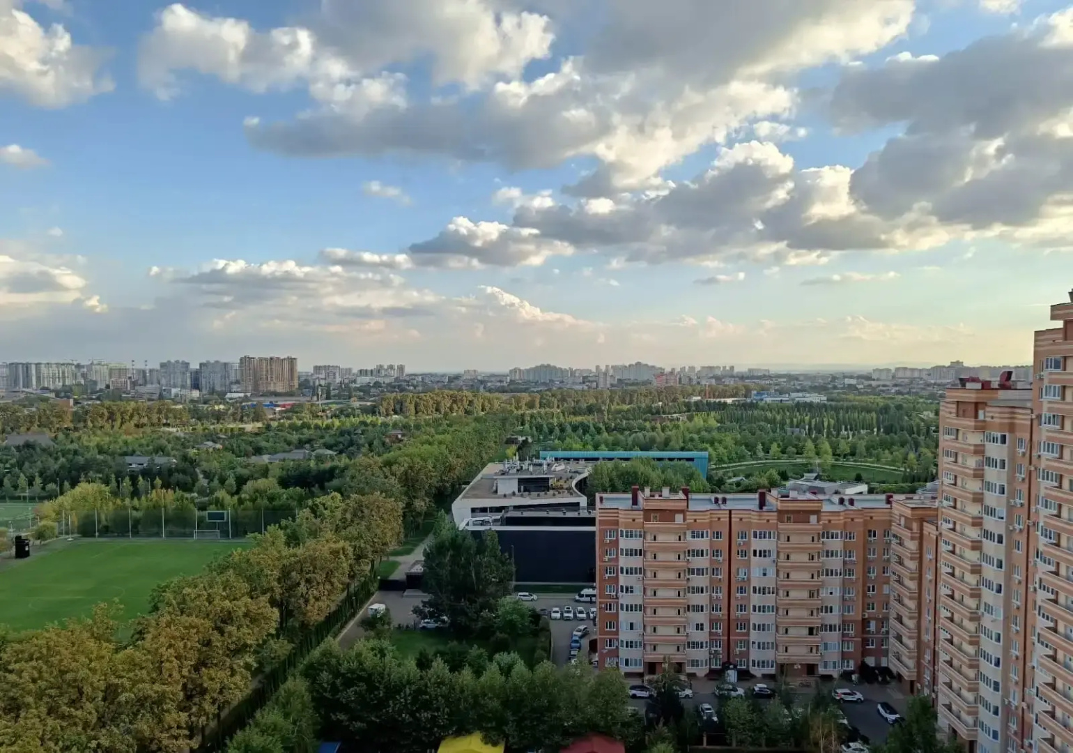 Квартира с Видом на Парк Галицкого