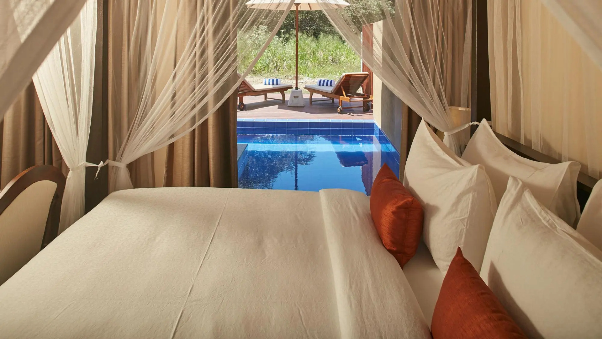 Отель Seerock The King's Domain