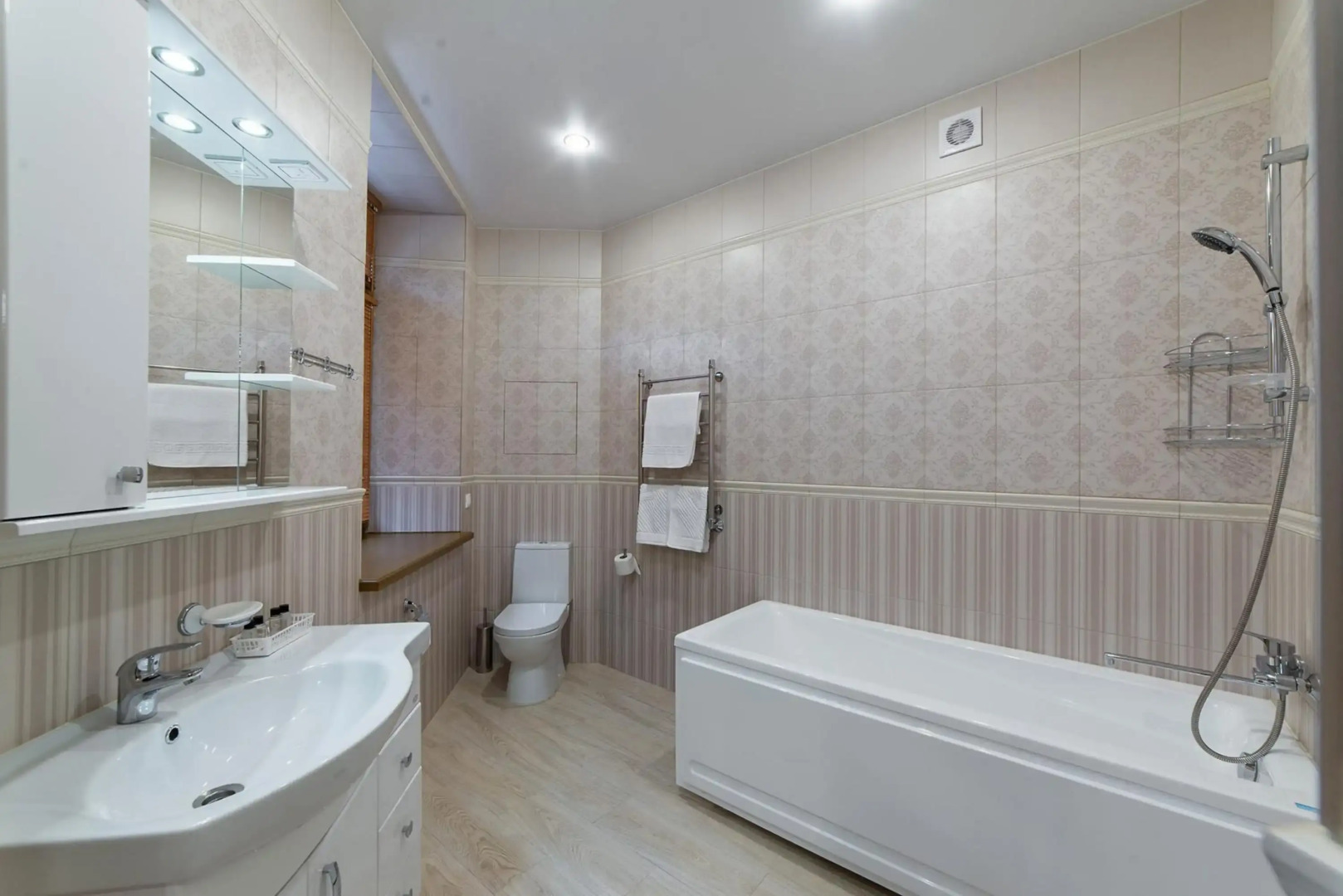 Отель Виктория