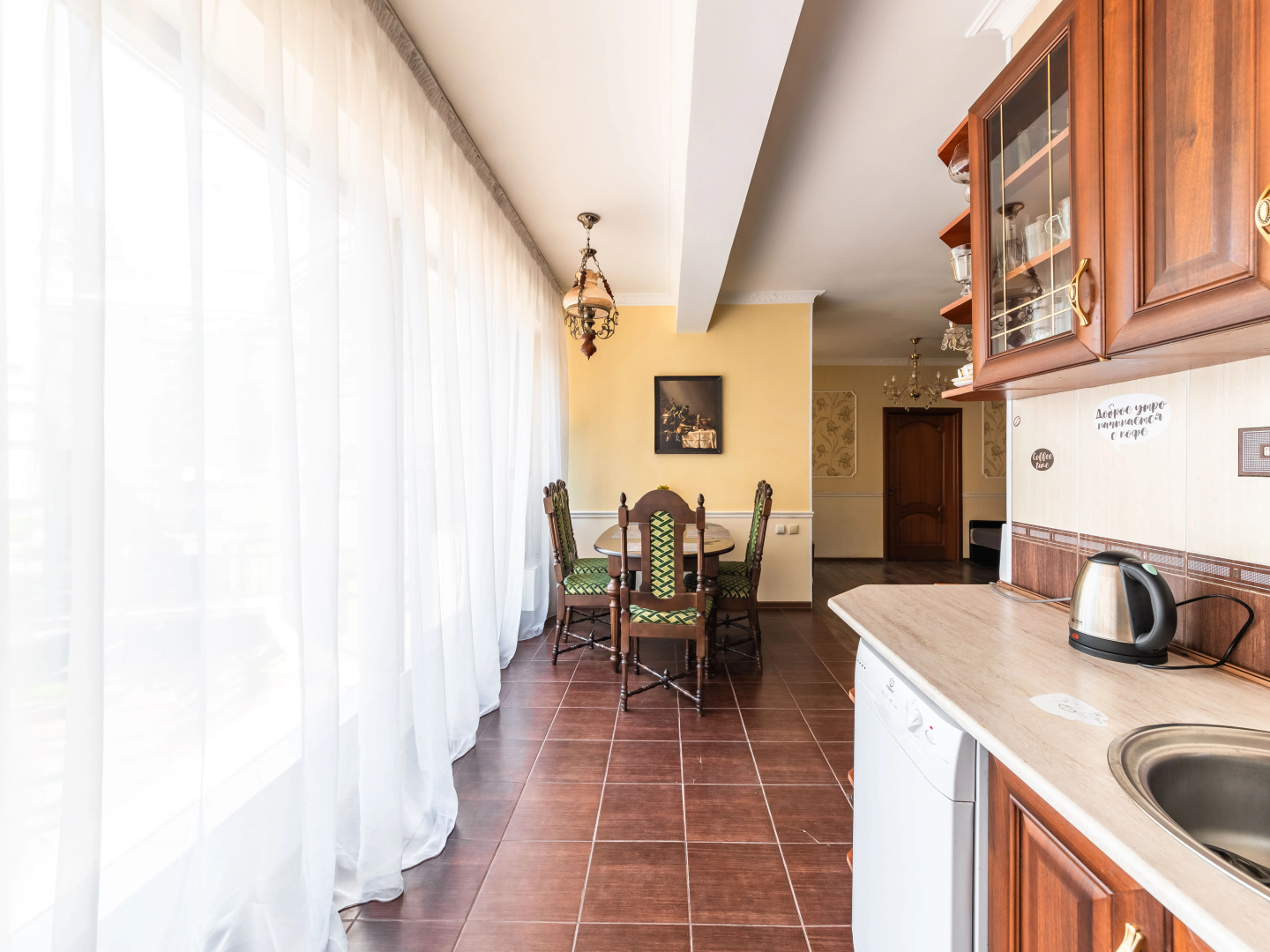 Апартаменты у Крейсера Авроры и Финляндского Вокзала