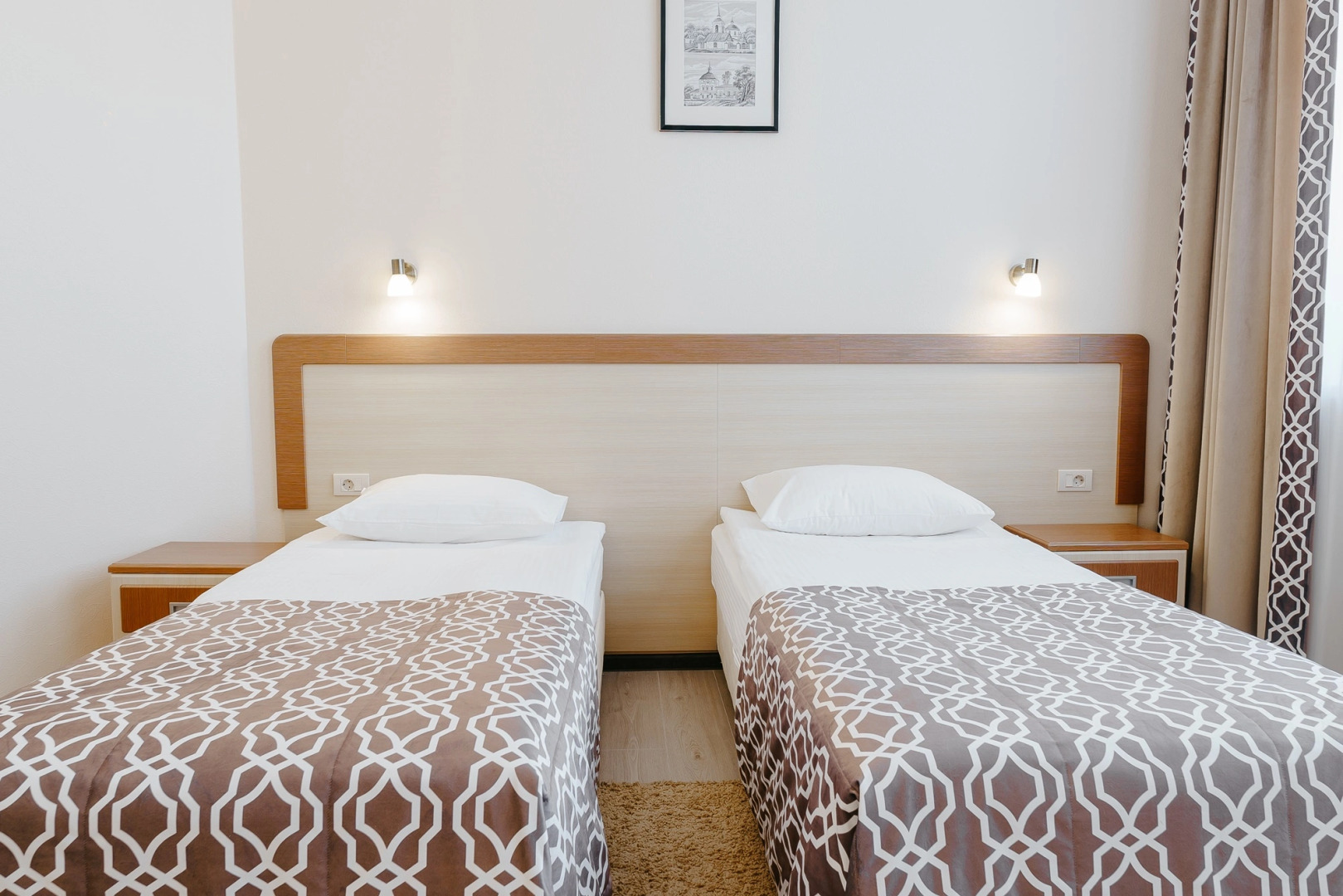 Отель Чарушин