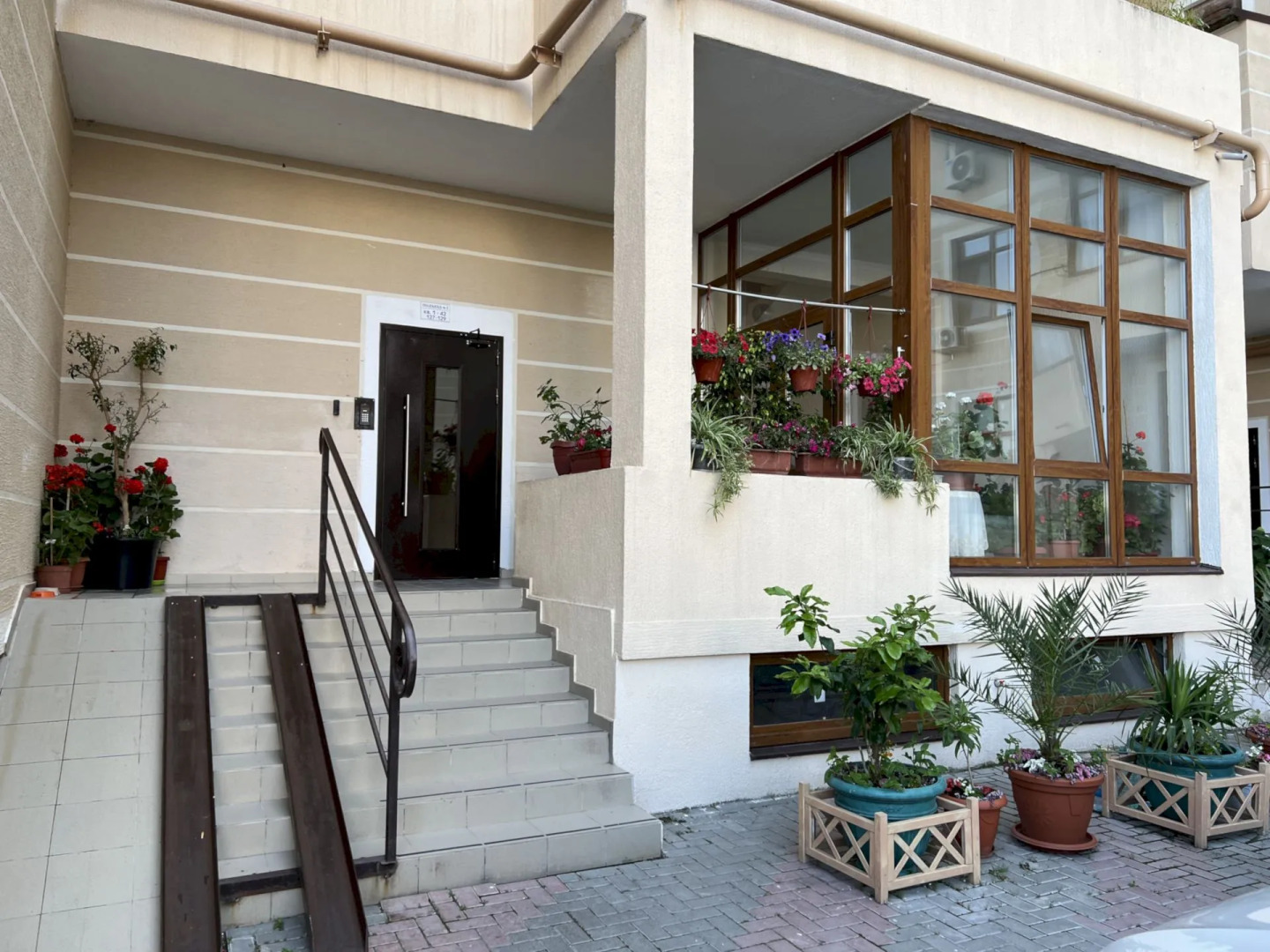 Апартаменты 332 Двухкомнатные Крымская 21