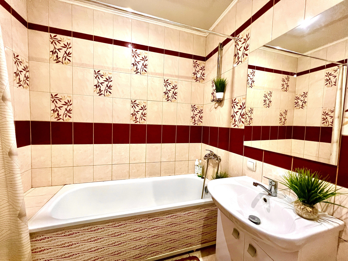 Апартаменты двухкомнатные на 13 этаже в ЖК Современник рядом с МТЛ-Арена