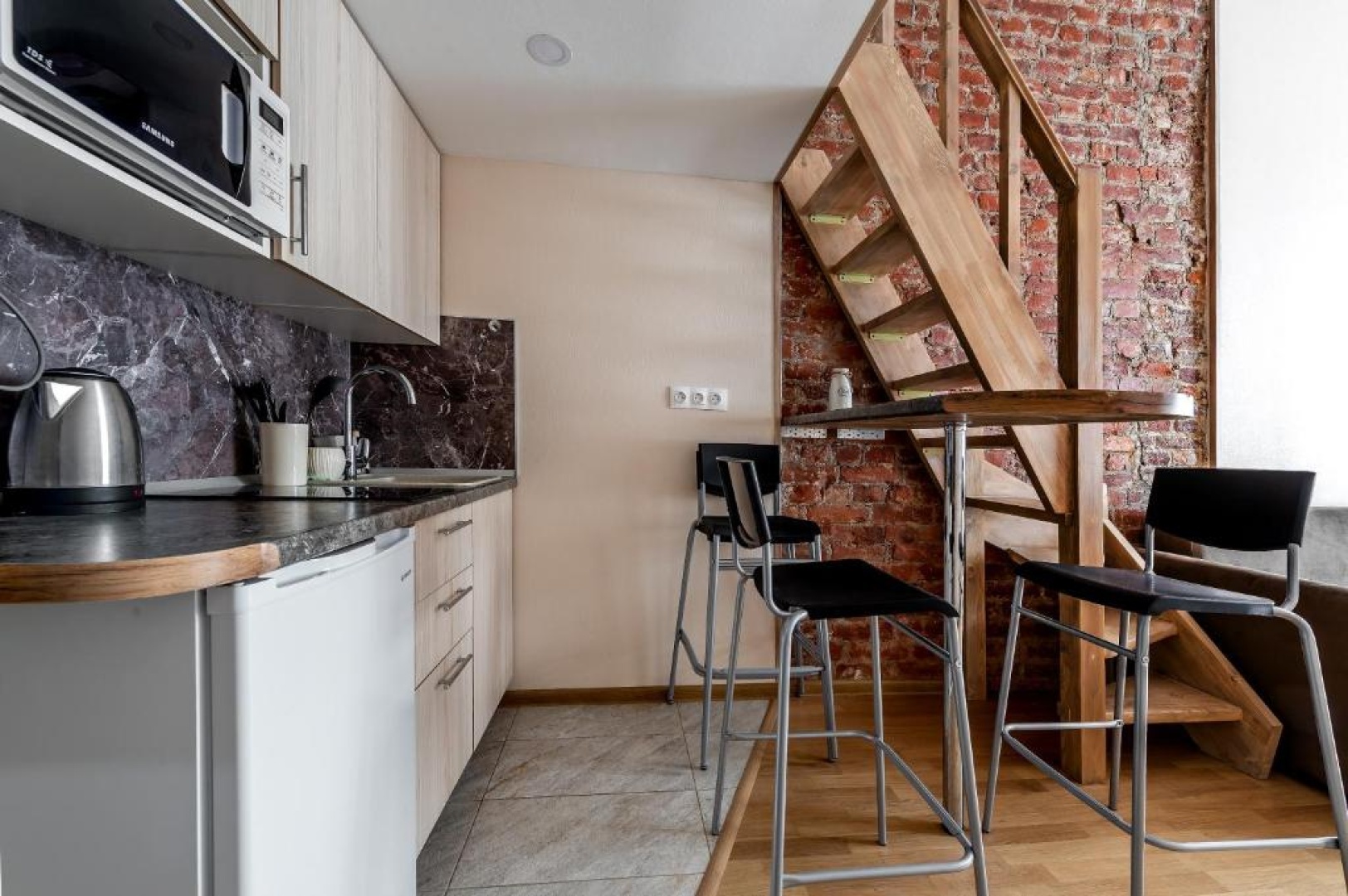 Апартаменты в жилом доме Marco's Apartment House 1