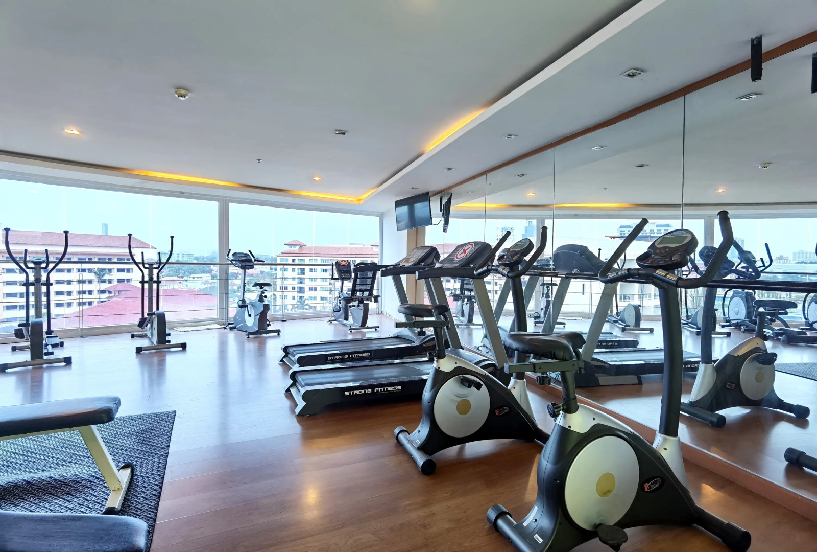 Отель Nova Suites Pattaya by Compass Hospitality