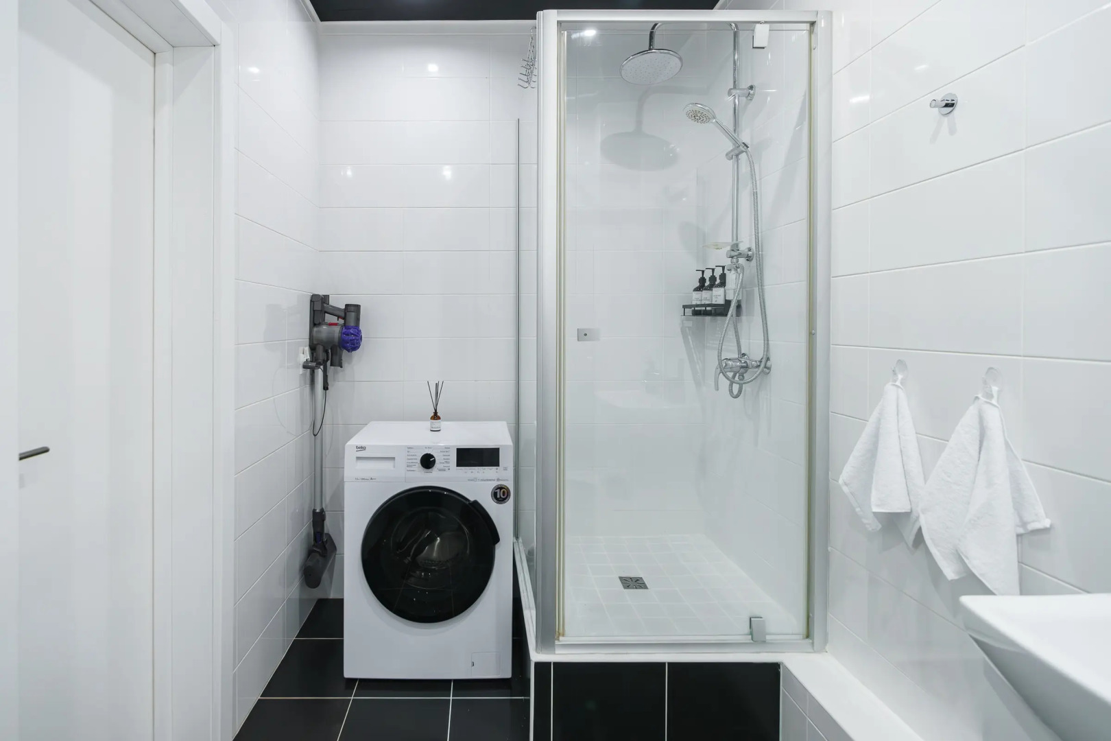 Квартира Апартаменты с Великолепным Видом на Реку и Город с Отдельной Детской Спальней