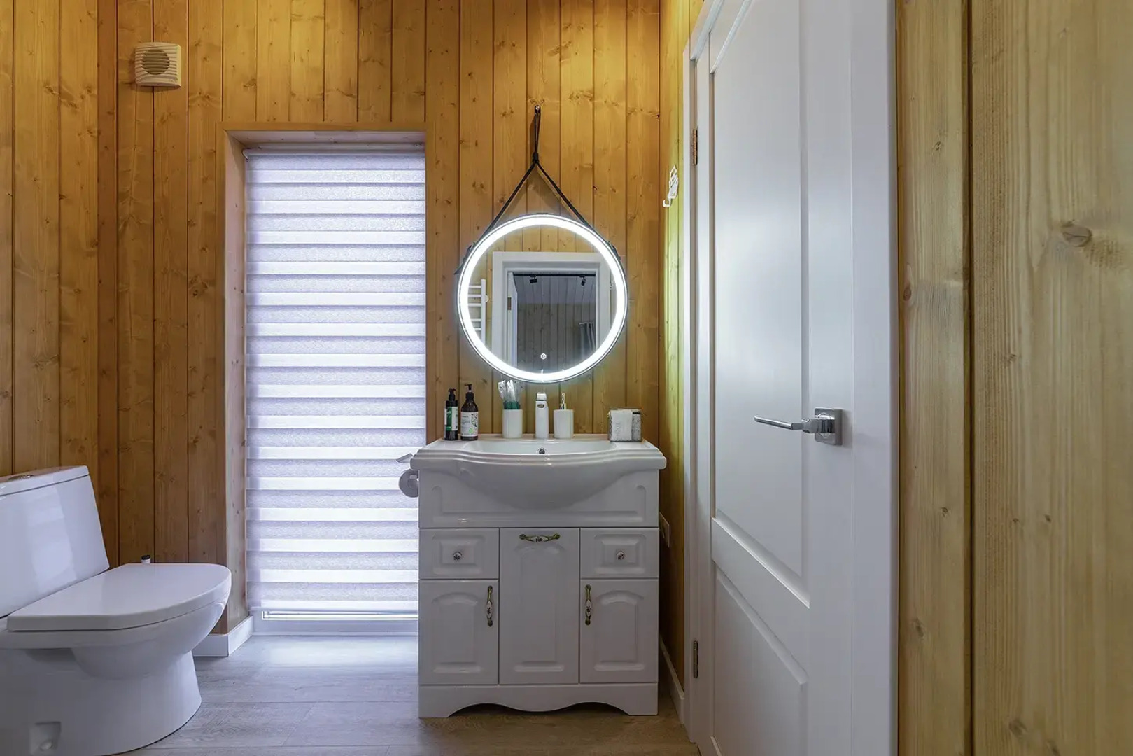 Частный дом Уютный домик вдали от шумного города