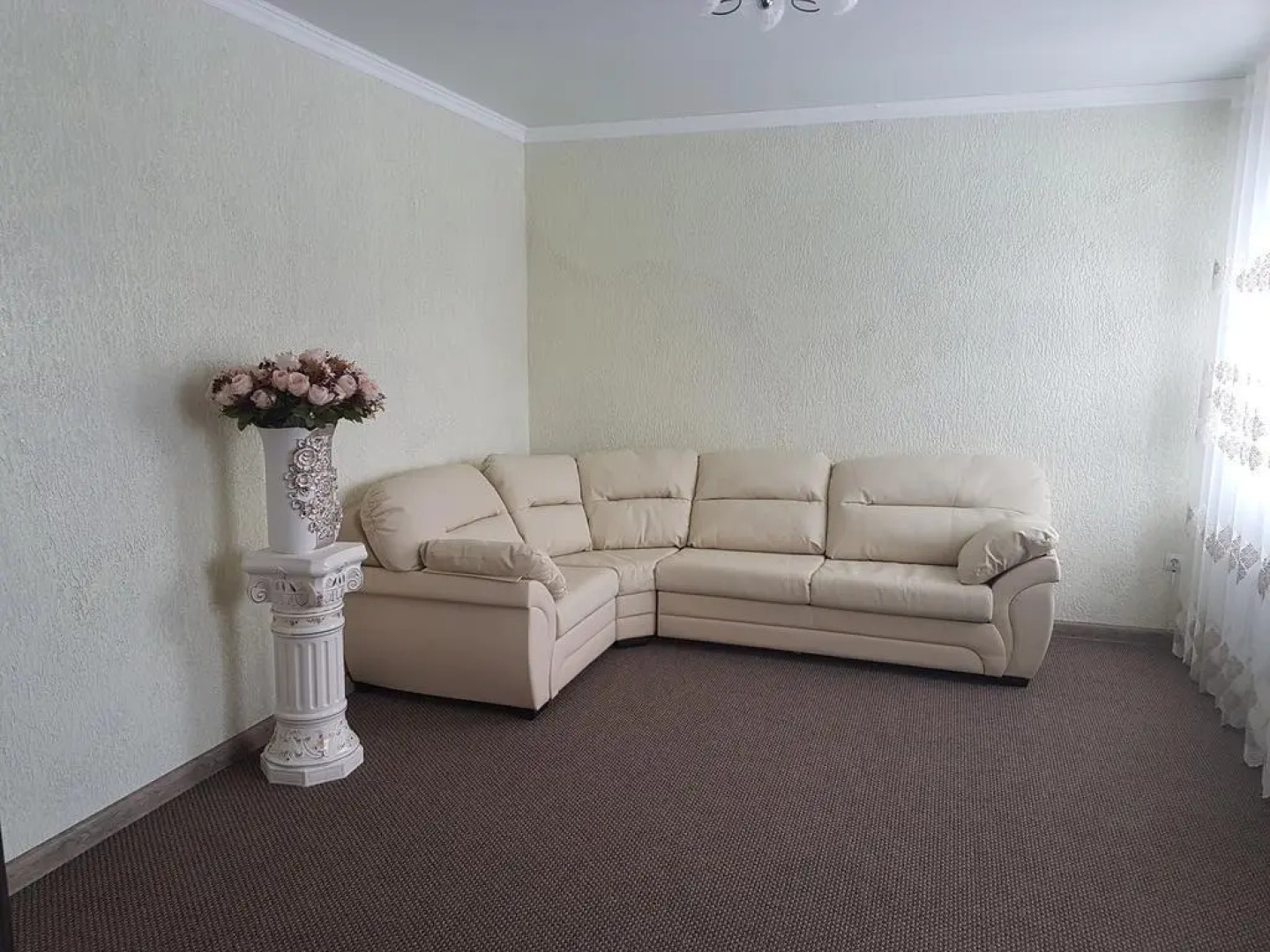 Отель Людмила